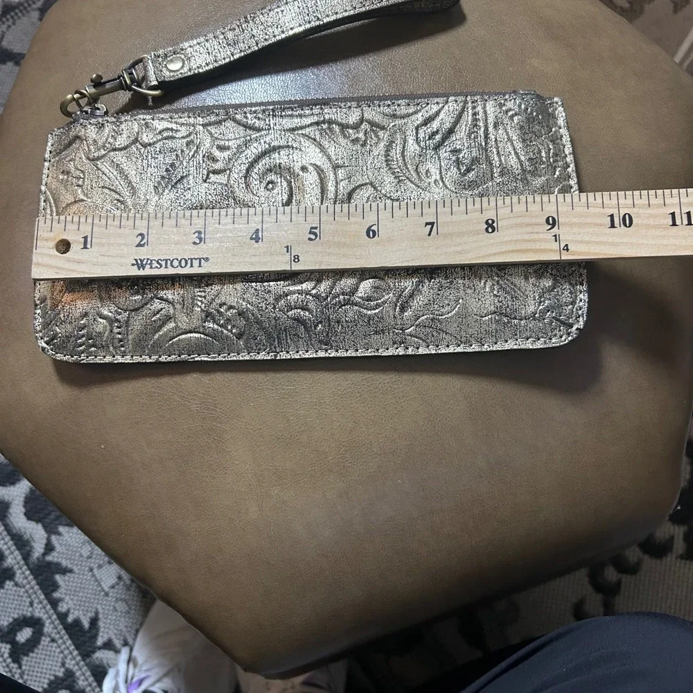 Patricia Nash‎ Cassini wristlet in metallic tooled leather Embossed Gold